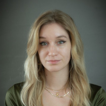 Uhrinyi Anna